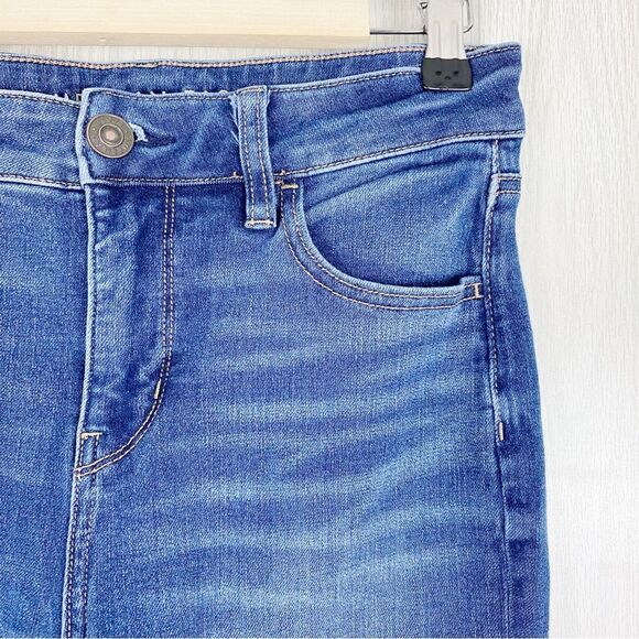 American Eagle | Distressed Medium Wash Hi Rise Jegging | Size 4 - Picture 3 of 10